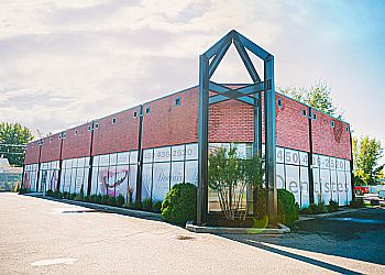 Saint Jerome cosmetic dentist Dr. Jonathan Roy - CENTRE DENTAIRE ST-ANTOINE