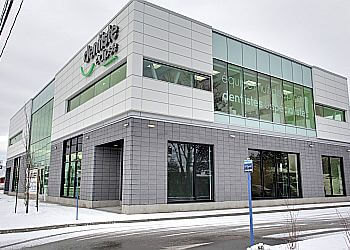 Blainville cosmetic dentist Dr. Julie Catherine Grenier - ECLIPSE DENTISTERIE