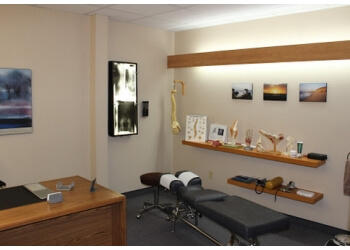 Saint Hyacinthe Chiropraticiens Dr. Justine Viens, Chiropraticienne DC - Clinique Chiropratique St-Hyacinthe