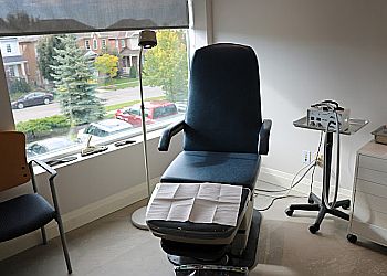 Aurora chiropodist Kaitlin Hargrave - AURORA FOOT CLINIC & ORTHOTIC CENTRE