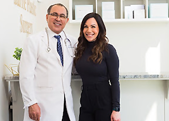 Dr. Kamal Tumi - Barrie, ON Chirurgien Plasticien - Professional Highlights