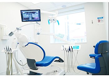 Toronto Dentistes Cosmétiques Dr. Kambiz Tehrani - PARS DENTAL CLINIC KEELE