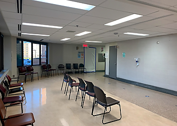 Gatineau neurosurgeon Dr. Katherine Poon - HÔPITAL DE HULL