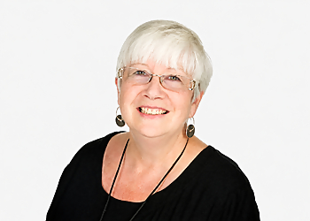 Dr. Kathryn Douglas, C. Psych Dr. Kathryn Douglas, C. Psych - Guelph, ON Mental Health & Counselling - Doctor Portrait Image