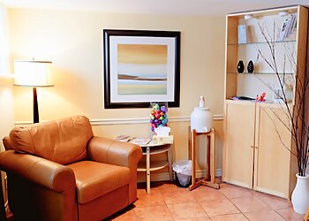 Waterloo Chiropraticiens Dr. Katie Sellars, DC - SELLARS CHIROPRACTIC & WELLNESS CENTRE