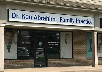 Dr. Ken Abrahim - Niagara Falls, ON Primary Care Physicians - Clinic Exterior Image