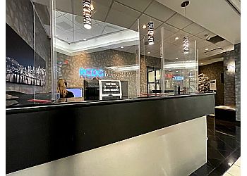 Vancouver Dentistes Cosmétiques Dr. Ken Phillips - ROYAL CENTRE DENTAL GROUP