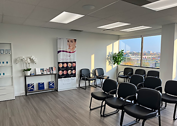 Dr. Kent Taylor - Oakville, ON Dermatologists - Waiting Room