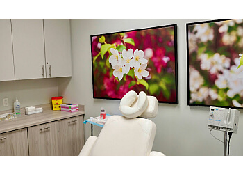 Saskatoon Dermatologues Dr. Kirsten Walker - WALKER DERMATOLOGY