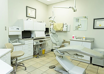 Dr. Krystian Belza - Burlington, ON Cosmetic Dentists - Treatment Room Image