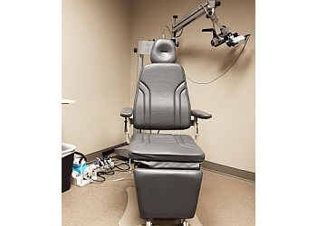 Winnipeg ent doctor Dr. Laura Chan - OTOLARYNGOLOGY ASSOCIATES OF WINNIPEG