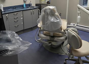 Halifax cosmetic dentist Dr. Laura Shepherd - GLADSTONE DENTAL CENTRE