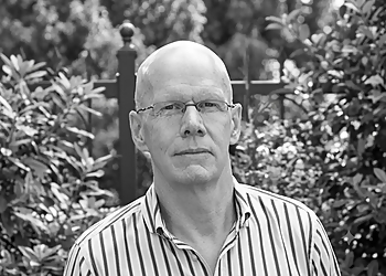 Dr. Liam Durcan - MONTREAL NEUROLOGICAL HOSPITAL Dr. Liam Durcan - Montreal, QC Neurologists - Doctor Portrait Image