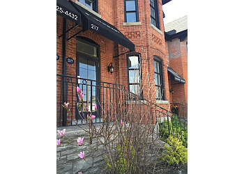 Hamilton Cliniques Naturopathiques Dr. Lisa Tabrizi, ND