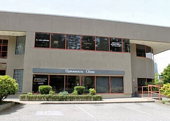 Coquitlam pediatric optometrist Dr. Lloyd Mah, OD - WEST WOOD EYE DOCTORS
