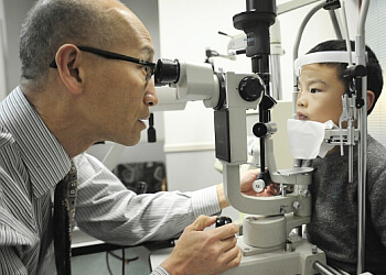 Coquitlam pediatric optometrist Dr. Lloyd Mah, OD - WEST WOOD EYE DOCTORS