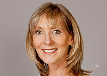 Dr. Louise Moist - LONDON HEALTH SCIENCES CENTRE-VICTORIA HOSPITAL Dr. Louise Moist - London, ON Nephrologists - Doctor Portrait Image