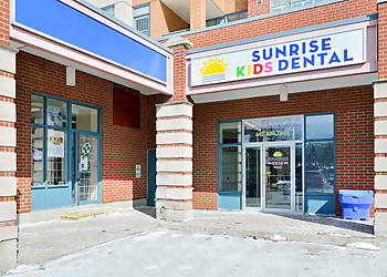 Toronto Dentistes Enfants Dr. Mahvareh Akhgar - SUNRISE KIDS DENTAL-BEACHES