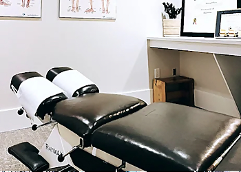 Saanich chiropractor Dr. Mandeep Bains, DC - PENINSULA FAMILY CHIROPRACTIC