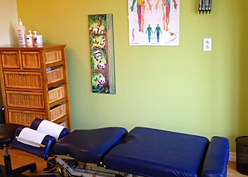 Repentigny chiropractor Dr. Marie-Ève Lord, Chiropracticinne DC - Clinique Accès-Chiropratique