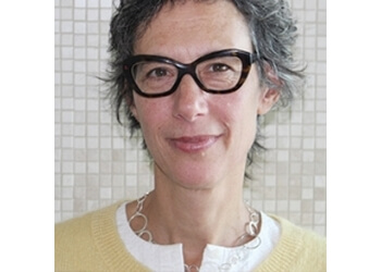 Dr. Marion Koch