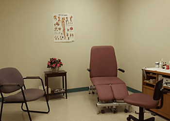 Dr. Mariusz Gurgul - Saskatoon, SK Podiatres - Interior Image