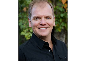 Edmonton Orthondontistes Dr. Mark Knoefel - OASIS ORTHODONTICS