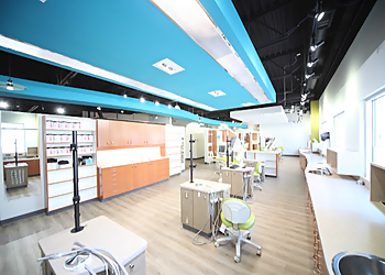 Edmonton orthodontist Dr. Mark Knoefel - OASIS ORTHODONTICS