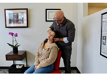 Dollard des Ormeaux Chiropraticiens Dr. Martin Lamarre, Chiropraticien DC - CENTRE CHIROPRATIQUE POINTE-CLAIRE