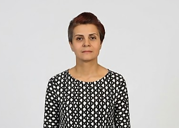 Dr. Maryam Shayesteh Alam - SIMCODERM MEDICAL AND SURGICAL DERMATOLOGY CENTRE Dr. Maryam Shayesteh Alam - Barrie, ON Dermatologists - Doctor Portrait Image