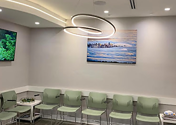 North Vancouver podiatrist Dr. Matt Bolshin - iHEALTHMD MEDICAL CLINIC