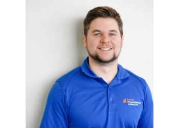 Chatham chiropractor Dr. Matthew McCabe, DC - PEACH PHYSIOTHERAPY & WELLNESS CENTRE
