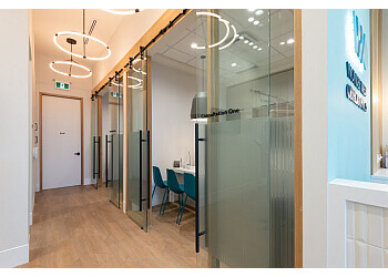 London orthodontist Dr. Meena Wilde - WONDER WEST ORTHODONTICS