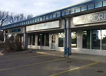 Airdrie Optométristes Pédiatriques Dr. Melissa Thome, OD - AIRDRIE EYECARE CENTRE