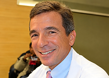 Dr. Michael Anthony Maruncic - LONDON HEALTH SCIENCE CENTRE Dr. Michael Anthony Maruncic - London, ON Gynecologists - Doctor Portrait Image