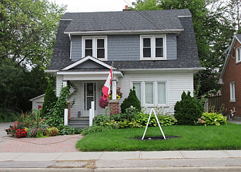 Markham chiropractor Dr. Michael G. Robbins, DC - MARKHAM CHIROPRACTIC