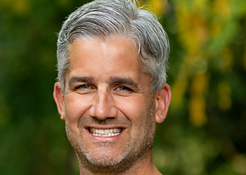 Dr. Michael Hamilton, DC - MASON HEALTH CENTRE - Hamilton, ON Chiropraticiens - Doctor Portrait Image