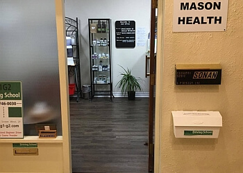 Hamilton Chiropraticiens Dr. Michael Hamilton, DC - MASON HEALTH CENTRE