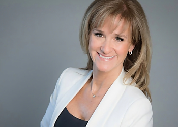 Dr. Michele Bernatchez, Chiropraticienne, DC - CHIRO STE-ROSE - Laval, QC Chiropractors - Doctor Portrait Image