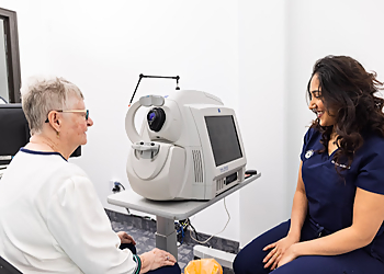 Brampton Optométristes Dr. Munsa Rana, OD - EYEOLOGY OPTOMETRY & EYEWEAR