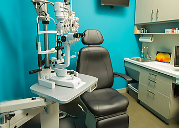 Halton Hills optometrist Dr. Natasha Brown, OD - MODERN EYES OPTOMETRY