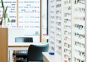 Kamloops pediatric optometrist Dr. Rajesh Narang, OD - NICOLA EYE CARE OPTOMETRISTS