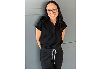 Brantford chiropodist Nicole Yee - WILSON HEALTH SERVICES PARIS