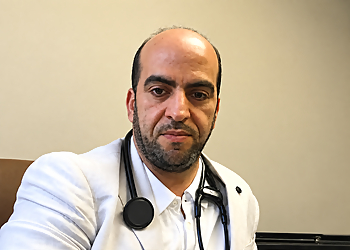 Dr. Osama Garani - Niagara Falls, ON Cardiologists - Doctor Portrait Image