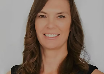 Dr. Pamela Taylor - WHITBY MEDSPA Dr. Pamela Taylor - Whitby, ON Primary Care Physicians - Doctor Portrait Image