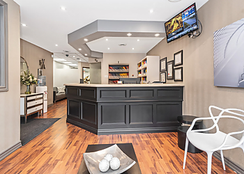 Toronto Dentistes Cosmétiques Dr. Paul Branco - CLINTON DENTAL