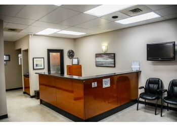 Victoria cosmetic dentist Dr. Paul Henn - ANCHOR DENTAL CENTRE