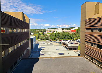 Dr. Paul Maloney - Saint John, NB Pédiatres - Clinic Exterior Image