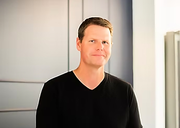 Dr. Paul Rooney, DC - BALANCE CHIROPRACTIC - Thunder Bay, ON Chiropraticiens - Doctor Portrait Image