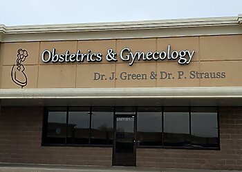 Cambridge gynecologist Dr. Paul Strauss image 1